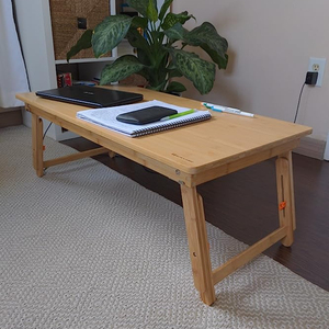 Escritorio de suelo de gran tamaño Nnewvante, bandeja de mesa de suelo, mesa de centro baja ajustable para desayuno, bandeja para servir, escritura de juegos - Product Image 1