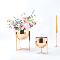 Centre de table moderne en métal doré pour fleurs artificielles, décoration durable pour réceptions de mariage et fêtes d'anniversaire