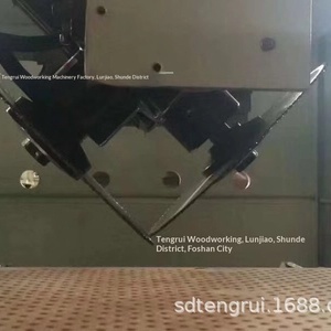 Máquina de ranurado longitudinal no estándar de marca Tengrui, tipo columna romana, con control numérico, máquina en V simple, 45° - Product Image 1