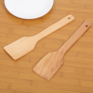 Cuillère et spatule de cuisine en bois naturel écologique de haute qualité pour la cuisson et la friture - Product Image 1