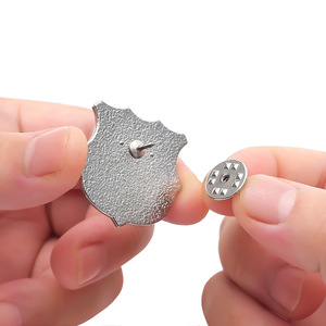 สำหรับเชลซี สำหรับอัล นาสเซอร์ อัล ฮิลาล ตราสัญลักษณ์ทีมฟุตบอล ป้ายพิมพ์ลาย เข็มกลัด เหรียญที่ระลึก กระเป๋า - Product Image 5