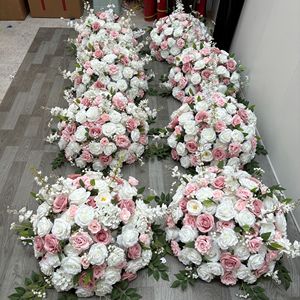 Centre de table floral en soie rose poudré et blanc mélangé, fait main, pour mariage et banquet, vente en gros - Product Image 1
