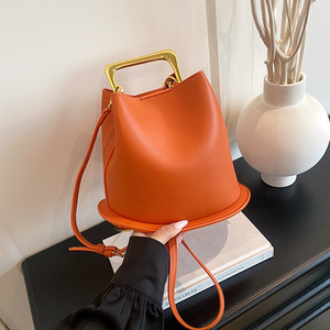 Bolsos de Mano de Moda para Mujer, Bolsos de Hombro de Cuero PU Multicolor con Asa de Metal, Bolsos Cruzados con Logotipo Personalizado - Product Image 5