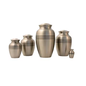 Urna de cremación de Ángel de latón azul brillante grande de diseño moderno Memorial para adultos de calidad de suministros funerarios de la India - Product Image 1