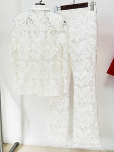 売れ筋スパンコール刺Embroidery花女性ブレザーとパンツセットメッシュ中空アウトレディース2ピース衣装ツーピースセット - Product Image 2