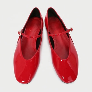 Zapatos de Mujer con Hebilla y Correa, Tacón Plano, Estilo Mary Jane, Color Rojo, Primavera 2026 - Product Image 4