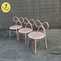 Chaise pour enfant en fer rose velours avec dossier nœud papillon, durable, pour extérieur, salle à manger, hôtel, coussin, dossier à nœud, moderne, haut de gamme, usage commercial