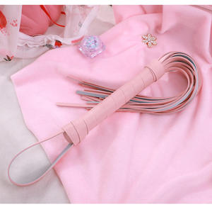Hochwertiges Erwachsenen-BDSM-<span class=keywords><strong>Bondage</strong></span>-Set mit Macarons-Peitsche, Analdildo, Butt Plug, Schwarze und Rote Geschenkbox, Großhandel Günstig für Paare - Product Image 2