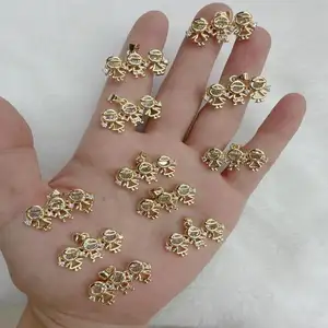 Bán Buôn Cầu Vồng Nhỏ Zircon Cậu Bé Và Cô Gái Mặt Dây Chuyền Vòng Cổ Phù Hợp Với Làm Tự Do Tự Do Đồ Trang Sức Quà Tặng Cho Cô Gái