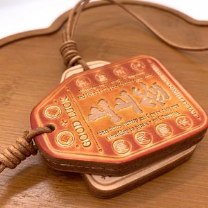 Porte-clés porte-bonheur en cuir véritable couleur naturelle, breloque de sac, ornement pour rétroviseur de voiture - Product Image 3