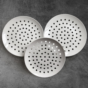 Plato <span class=keywords><strong>de</strong></span> Cerámica Perforado para Cocinar al Vapor, para Mariscos, Dumplings, Pescado, Panecillos, Uso Comercial Creativo, Plato Redondo con Drenaje - Product Image 3