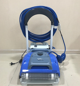 Limpiador de Piscinas con Funcionamiento Ultra Silencioso para Uso Nocturno - Product Image 1