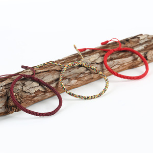 Vòng Tay May Mắn Cho Nữ Phật Giáo Tây Tạng Dây Lụa Đỏ Có Thể Điều Chỉnh Thắt Nút Bện Thủ Công Phong Cách Dân Tộc - Product Image 5