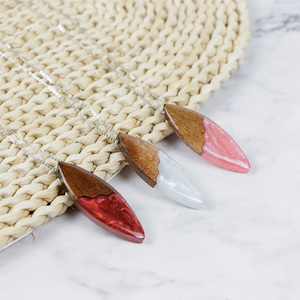 Collar <span class=keywords><strong>de</strong></span> Resina al por Mayor <span class=keywords><strong>de</strong></span> Fábrica con Colgante <span class=keywords><strong>de</strong></span> Madera, Paisajes en Miniatura, Joyería para Mujer, Accesorios, Cadena <span class=keywords><strong>de</strong></span> Cuerda, Amuleto <span class=keywords><strong>de</strong></span> Resina, Regalo - Product Image 1