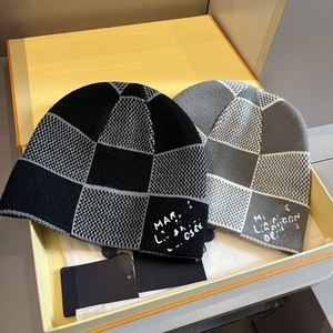 Chapeau en laine tricotée classique de luxe pour femmes et hommes, de haute qualité, chaud, décontracté, simple, pour l'extérieur - Product Image 4