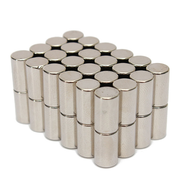 Wholesale N45 N52 Small Permanent Diametrically Magnetized Cylinder Neodymium Magnet
