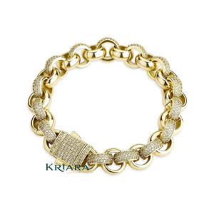 สร้อยข้อมือแบบ Cuban Link ชุบทอง 18K คุณภาพส่งออก เครื่องประดับหรูหราสำหรับผู้หญิง ของขวัญวันครบรอบแต่งงาน มีจำหน่าย - Product Image 5