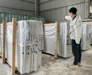 Hochwertige G603 Hubei Macheng Sesamweiße Granitplatten Naturstein für Küche Außenbereich Treppenbau Bauprojekte - Product Image 3