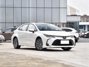 Pour <span class=keywords><strong>Corolla</strong></span> 2021 1.2T S-CVT Sport Edition, berline compacte construite sur l'architecture TNGA avec un design sportif et des performances efficaces - Product Image 3