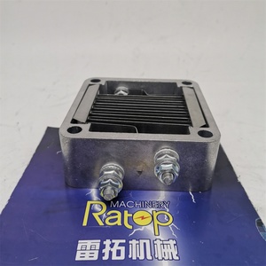 PC200-7 PC200-8 เครื่องทำความร้อนเครื่องยนต์ 6732-81-5120 ตัวทำความร้อนแบบหน้าแปลน 4948124 3972343 3970001 - Product Image 5