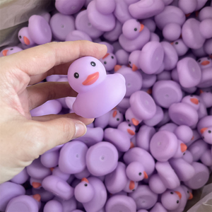 2025 regalo educativo bebé baño sonido pato juguete niños infantil ducha chirriante <span class=keywords><strong>patito</strong></span> <span class=keywords><strong>piscina</strong></span> Mini pato de goma Juguetes - Product Image 4