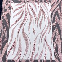 Magnifique tissu en dentelle de tulle nylon avec paillettes roses et perles brodées pour robe de soirée