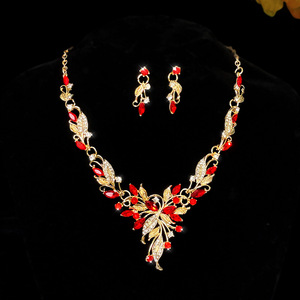 <span class=keywords><strong>Parure</strong></span> de bijoux de mariée exquise : collier et boucles d'oreilles ornés de pierres scintillantes, motif floral et feuilles, élégant ensemble de bijoux de mariée en cristal - Product Image 3