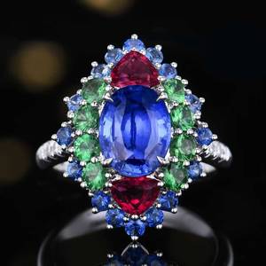 Bague en saphir naturel 2,57 carats, or massif 18 carats serti de 10 diamants, 19 petits saphirs bleus, 8 tsavéries, 2 tourmalines, pour femme - Product Image 1