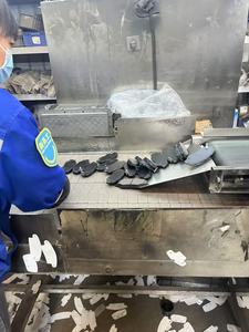 Ligne Automatique Fabrication <span class=keywords><strong>De</strong></span> Plaquettes <span class=keywords><strong>De</strong></span> Freins Automobile Et Véhicules Lourds, Plaquette <span class=keywords><strong>De</strong></span> Frein <span class=keywords><strong>De</strong></span> Voiture Making Machine Brake Factory - Product Image 6