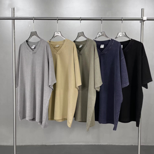 เสื้อยืดคอวีผ้าบาติกวินเทจเนื้อหนัก 250 กรัม สไตล์ทำเก่า เสื้อยืดวินเทจทำเก่า - Product Image 3