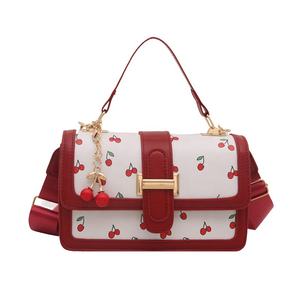Bolso de Mano Moderno con Estampado de Cerezas, Bolso Cruzado de Piel Sintética para Mujer con Colgante de Cereza - Product Image 6