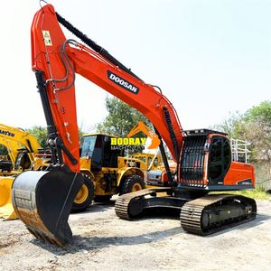 Excavatrice d'occasion Doosan DX300LC-9C fabriquée au Japon, godet de 1,5 m, poids opérationnel de 30 tonnes, puissance de 151 kW, grande capacité, haute qualité, faible coût. - Product Image 1