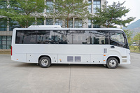 Nouveau modèle 8.4m 20 sièges Rhd diesel Mini Bus automatique VIP Mini City Vehicle Bus pour navette aéroport