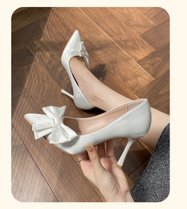 5 <span class=keywords><strong>cm</strong></span> <span class=keywords><strong>7</strong></span> <span class=keywords><strong>cm</strong></span> 9 <span class=keywords><strong>cm</strong></span> femmes pompes à talons bas chaussures bout fermé talons aiguilles cristal chaussures de mariage bal soirée robe chaussures - Product Image 3
