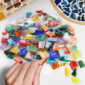 Vente en gros de morceaux de verre teinté mixtes Feuilles de couleurs et de textures assorties Carreaux de mosaïque de verre pour l'art Artisanat décoratif - Product Image 3