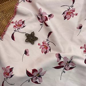 Elégant <span class=keywords><strong>tissu</strong></span> <span class=keywords><strong>brocart</strong></span> jacquard en polyester de haute qualité <span class=keywords><strong>rose</strong></span> à petites fleurs pour robe formelle pour femme - Product Image 2