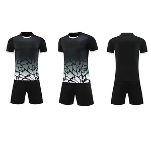 Camisetas de Fútbol Personalizadas con Logotipos para Hombre, 100% Poliéster, Transpirables, de Secado Rápido, Cuello en V, Mangas Cortas, Tejido Elástico, OEM - Product Image 4