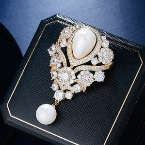 Rhinestone Flower Brooches Women Customized Fashionable Large Classic Vintage Elegant Gold Plated Gift - Product Image 3