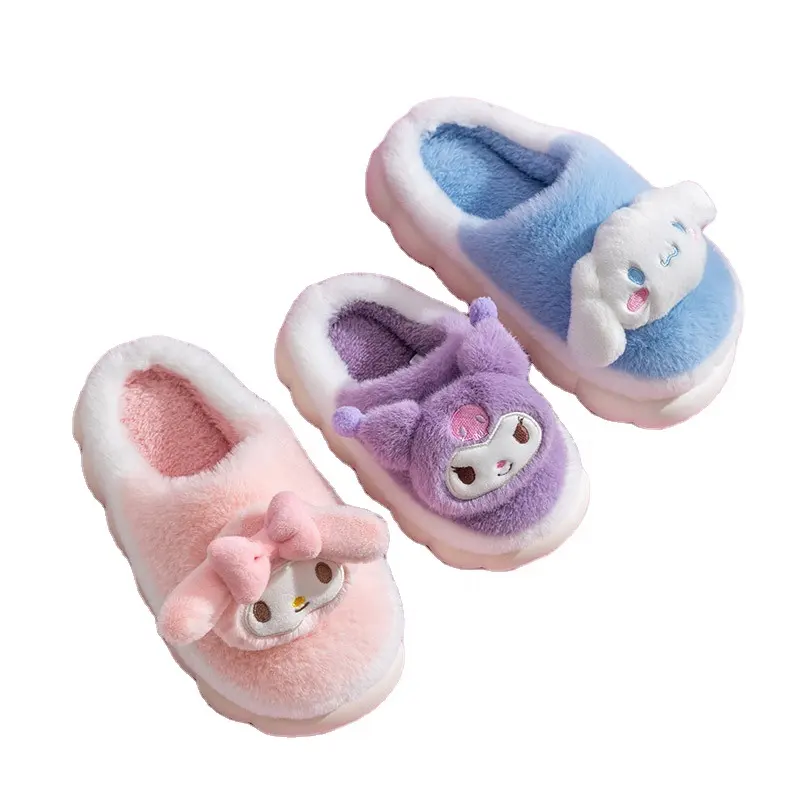 LINDA Spot promociones al por mayor lindos juguetes de peluche suaves niñas Kuromi zapatilla cálido invierno suela gruesa plataforma interior zapatillas de piel