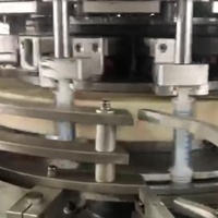Seringues jetables automatiques assemblant la machine