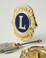 Emblema Metálico Antiguo Tradicional Lions International para Coche - Insignia Premium de Aleación de Zinc para Parrilla Delantera con Impresión UV y Kit de Montaje