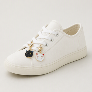 Ciondolo per Scarpe in Lega di Zinco Nero e Bianco a Forma di Diavolo, Accessorio per Zaino, Nuovo Design, Charm per Lacci da Adulto, Vendita all'Ingrosso - Product Image 1