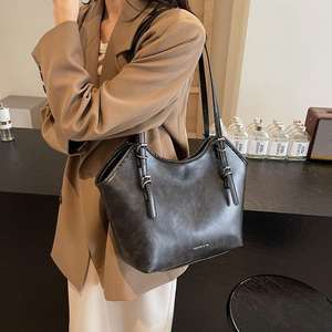 Nouveau sac à main souple pour femme de style rétro, sac à main tendance pour femme, sac fourre-tout pour femme - Product Image 2