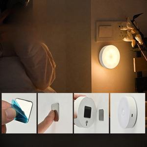 إضاءة LED لاسلكية صغيرة للأمان في الأماكن المغلقة ضوء ليلي Pir لخزانة خزانة تعمل بالبطارية انبعاث أبيض دافئ - Product Image 3