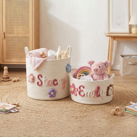 Panier de rangement en corde de coton personnalisé avec nom de bébé, organisateur de jouets brodé sur mesure, décorations à l'effigie de fleurs/animaux, pour chambre de bébé ou baby shower