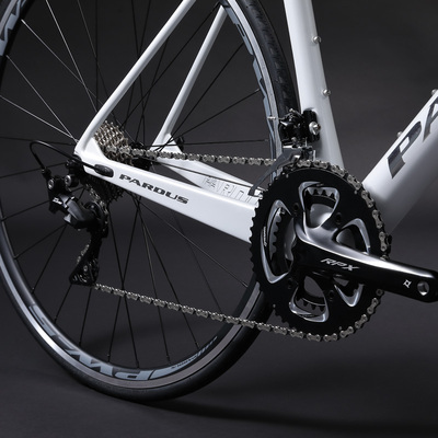 Fantas-bike パードゥス ロビン スポーツ フルカーボンフレーム V