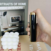 Atomiseur de parfum rechargeable carré avec revêtement intérieur en PP, conception de remplissage par le bas rotative, flacon pulvérisateur de parfum cosmétique