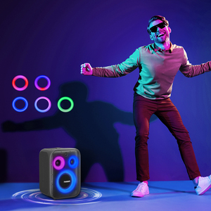 Tronsmart haut-parleur de karaoké sans fil petit haut-parleur Bluetooth stéréo avec un haut-parleur de microphones sans fil - Product Image 2