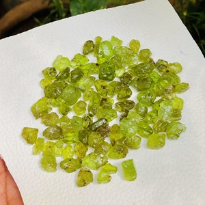 พีริโดตดิบธรรมชาติอัญมณีหยาบอัญมณีเปริโดตดิบแร่ธาตุแร่หลวมดิบสําหรับเครื่องประดับมม.25-100 ซองที่ดีที่สุดสําหรับแหวนและต่างหู - Product Image 2