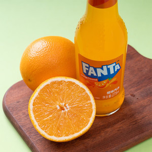 Boissons gazeuses Coca-Cola <span class=keywords><strong>Fanta</strong></span>, soda à l'<span class=keywords><strong>orange</strong></span> classique, <span class=keywords><strong>bouteille</strong></span> en verre, boisson gazeuse <span class=keywords><strong>Fanta</strong></span>, 275 ml - Product Image 3